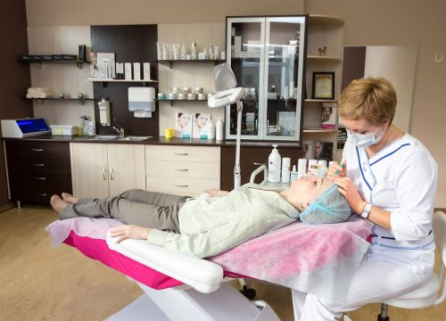 +73022217911 звонок из Академия здоровья