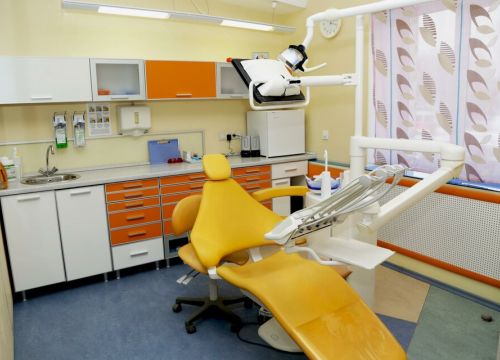 +73412312100 звонок из Стоматология РеСто