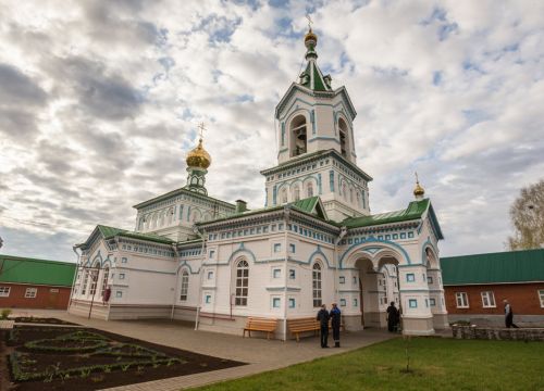 +73414574543 звонок из Церковь Вознесения Господня в Успенском монастыре