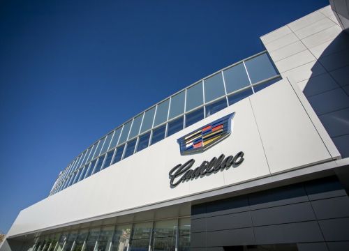 +73512720032 звонок из Cadillac Планета Авто