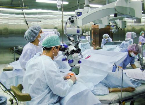 +73832090044 звонок из Микрохирургия глаза им. академика С.Н.Федорова