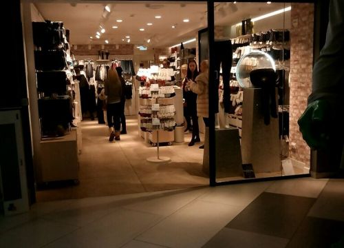 +74722231011 звонок из Calzedonia