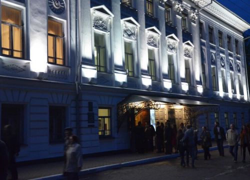 +74942513829 звонок из Костромской историко-архитектурный и художественный музей-заповедник, Дворянское собрание