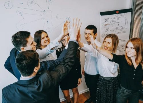 +74956400093 звонок из 1с-кпд