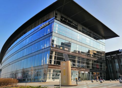 +74957822457 звонок из Adidas