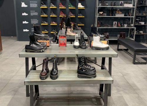 +74957823620 звонок из Dr. Martens