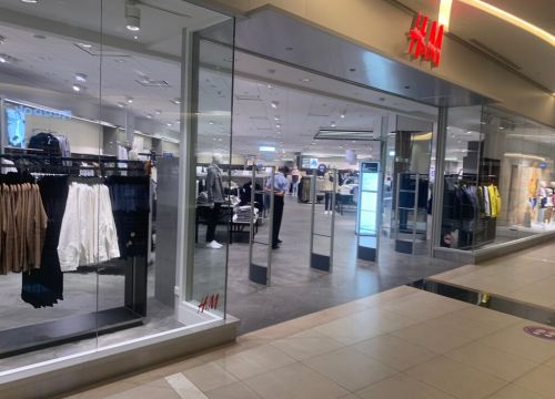 +74957877612 звонок из H&M