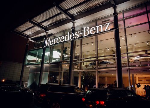 +74957881010 звонок из МБ-Беляево – официальный дилер Mercedes-Benz