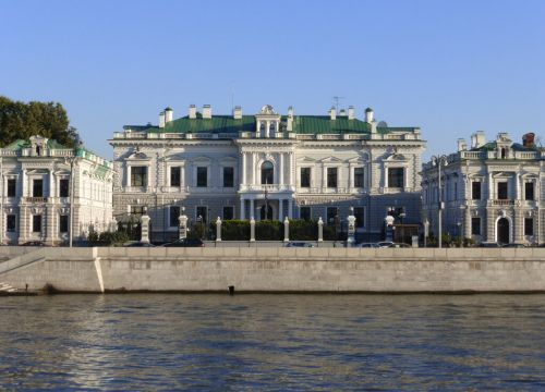 +74959567200 звонок из Резиденция посла Соединённого Королевства Великобритании и Северной Ирландии