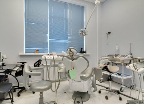 +74992900204 звонок из ИмплаДент