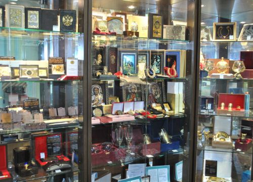 +74995770024 звонок из РТД Золотой Медведь