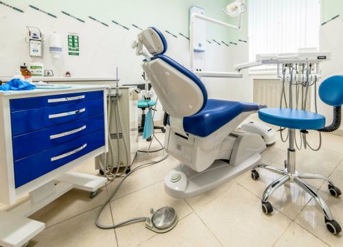 +78125751050 звонок из Зубной центр