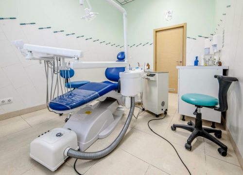 +78125751050 звонок из Зубной центр