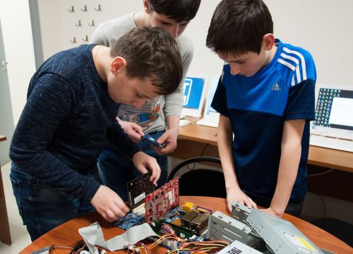 +78619910130 звонок из Компьютерная академия Smart