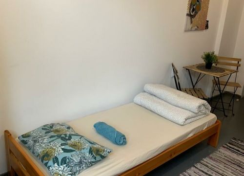 +79020373301 звонок из Арт-Хостел Толстой