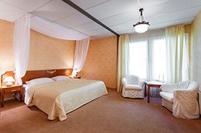 +79024720025 звонок из Загородный отель Greenville