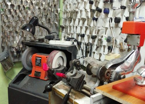 +79031431002 звонок из Ремонт обуви