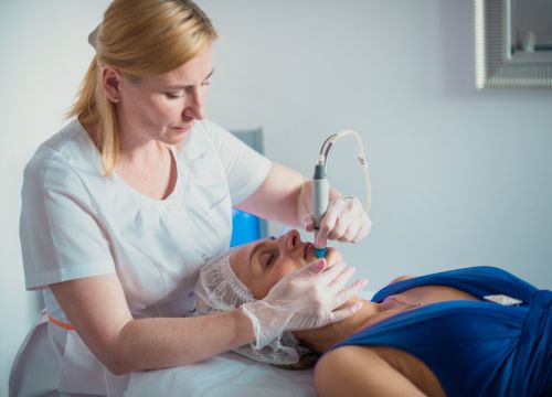 +79035461580 звонок из Косметология доктора Мязиной