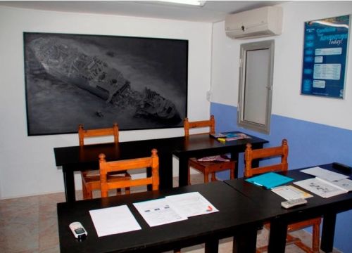 +79035860379 звонок из Дайвинг школа Padi - Scuba Academy