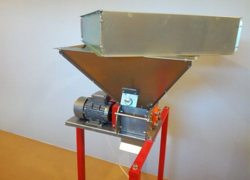 +79048022811 звонок из Дробилка для солода Красный Хомяк