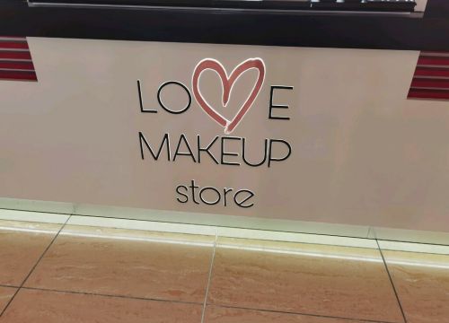 +79067110586 звонок из Lovemakeup. store