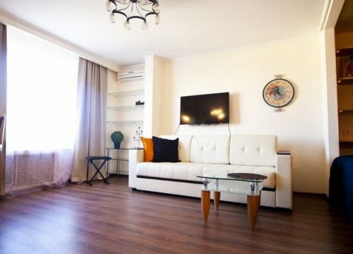 +79099960021 звонок из Апартаменты на 1905 года