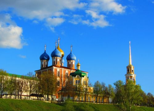 +79109050892 звонок из Церковь Покрова Пресвятой Богородицы и Татианы Мученицы при РГУ им. С. А. Есенина