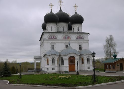 +79127184282 звонок из Вятский Успенский Трифонов мужской монастырь