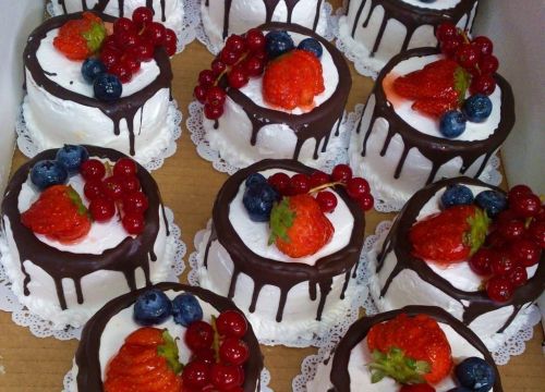 +79160870288 звонок из Хочу Торты