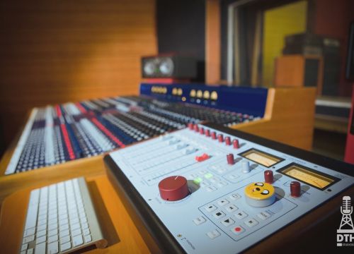 +79165280111 звонок из DTH Studios