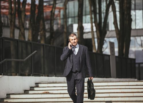 +79208751888 звонок из Юридическое бюро Розен и партнёры