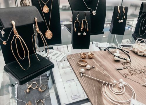 +79233373771 звонок из Золотой Караван