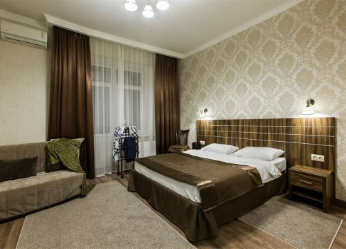 +79281555515 звонок из Отель Петровский