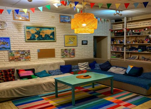+79502914772 звонок из Neptunea Hostel