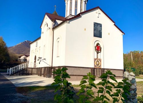 +79624285695 звонок из Успенская церковь