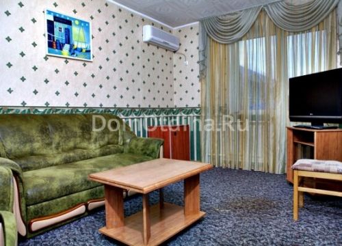 +79676540111 звонок из Гостевой дом Мир