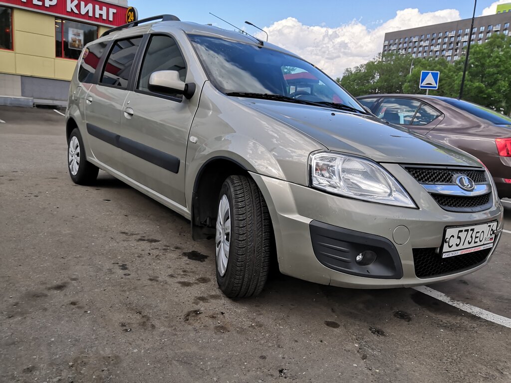 Би карс. Автопрокат broskcar.