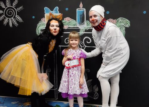 +79836154442 звонок из Семейная студия развития и творчества Яркий мир