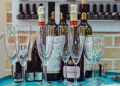 +79858043081 звонок из Tika Nails&Epil Bar