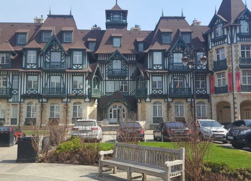 +79859971009 звонок из Коттеджный поселок Довиль