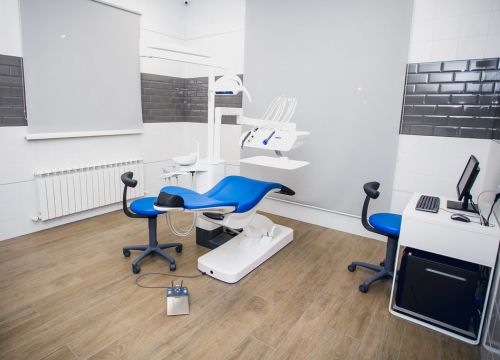 +79884742222 звонок из Swiss Dental Clinic