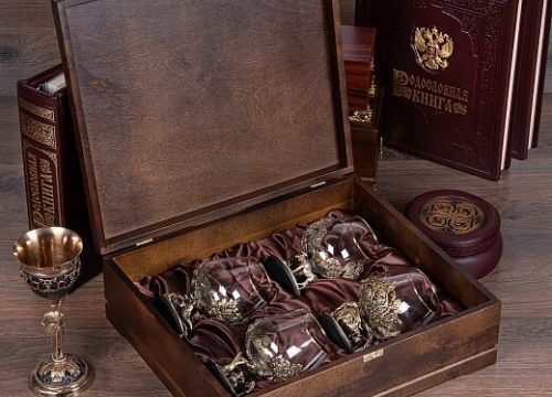 +79999090948 звонок из Городок подарков